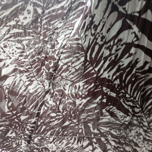 Coldwater creek silk blend leaf print maxi skirt with elastic waist - Picture 6 of 10